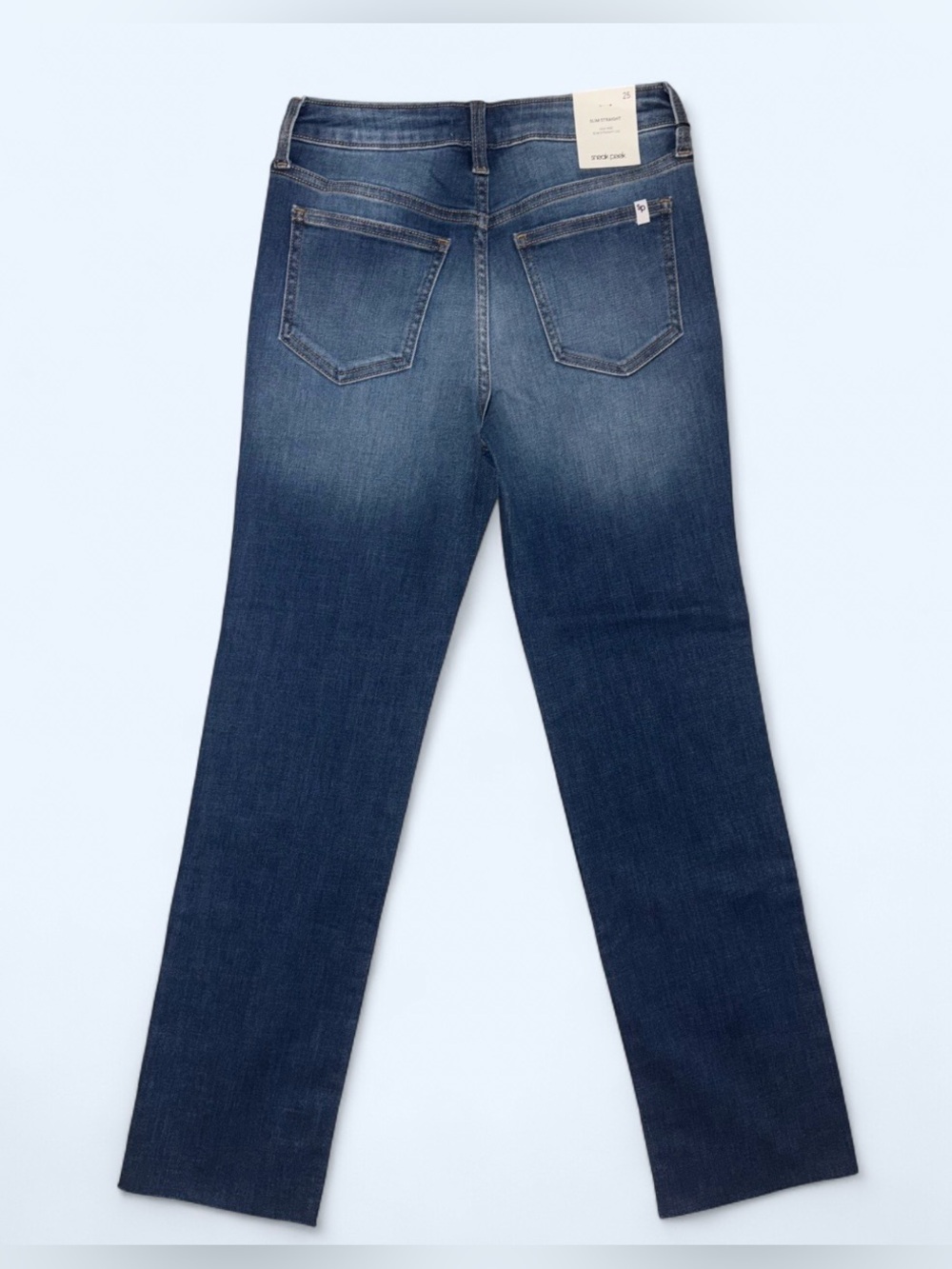 Sneak Peek NWT Boutique High Rise Slim Straight Jeans – Size 25 - Picture 4 of 5